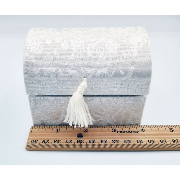Glass Angel Figures Comfort Box White Brocade Box Tassel 4 In Holiday Religious - Picture 2 of 15